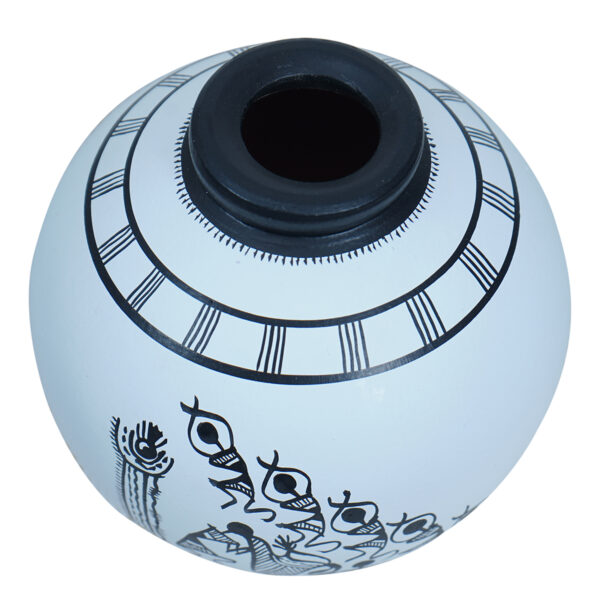 terracotta handmade-warli diffsur flowerpot